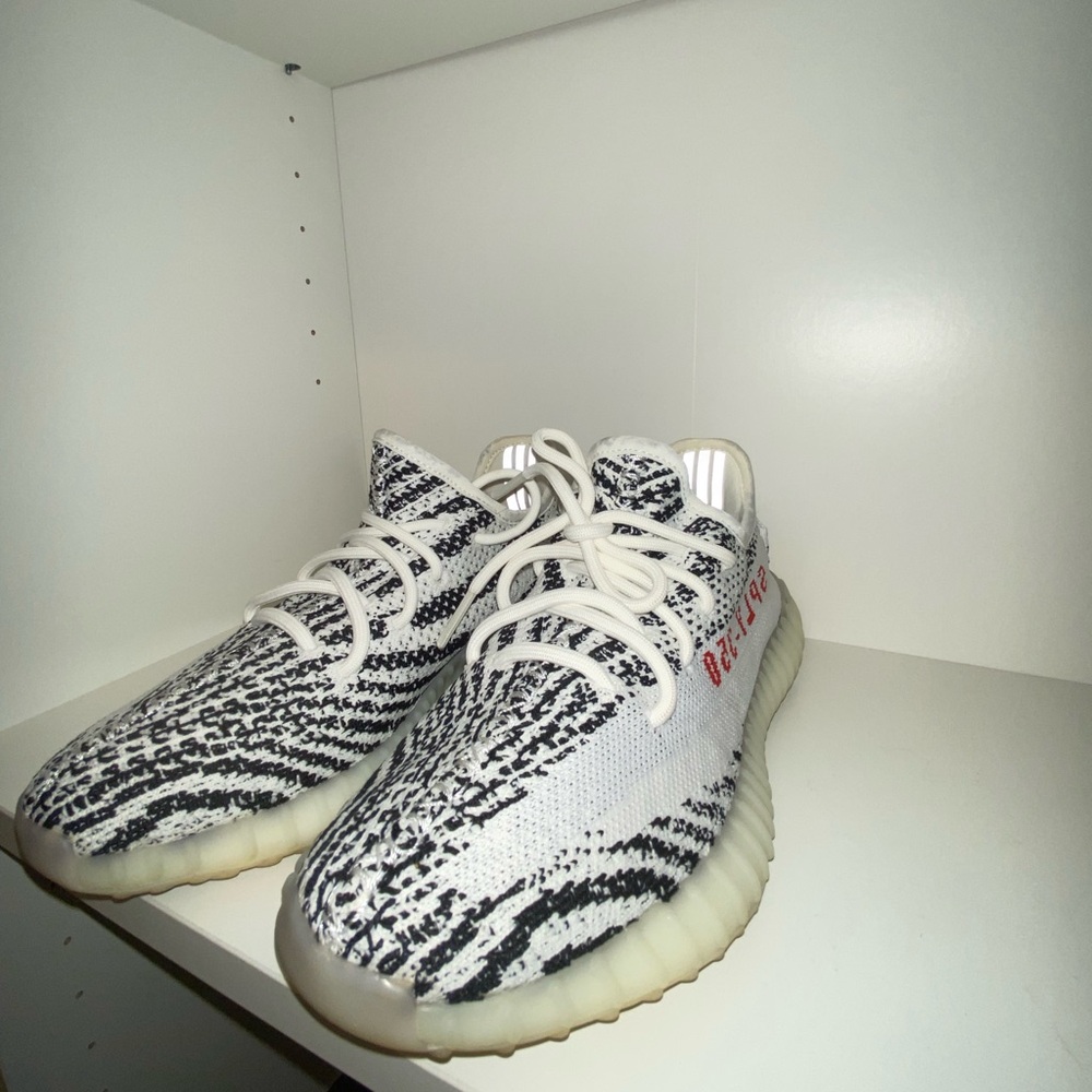 Adidas Yeezy Boost 350 V2 Zebra Sneakers